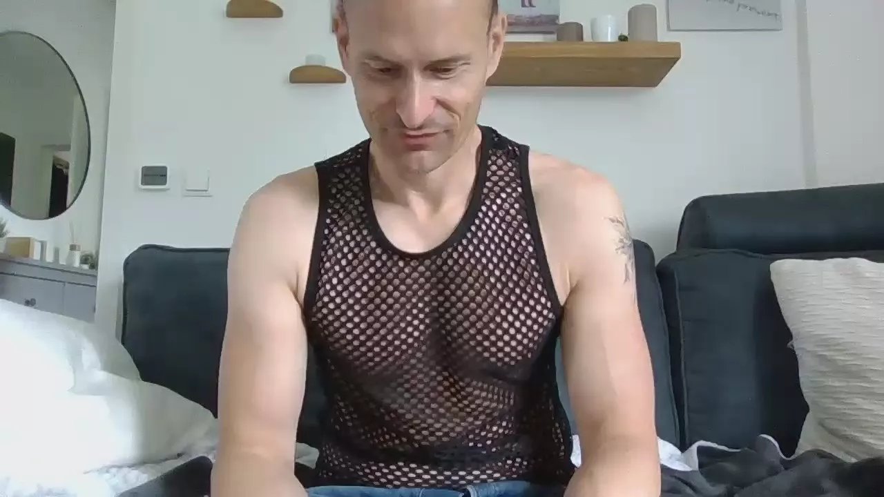 Offline BigMK_natural79 on Cam4