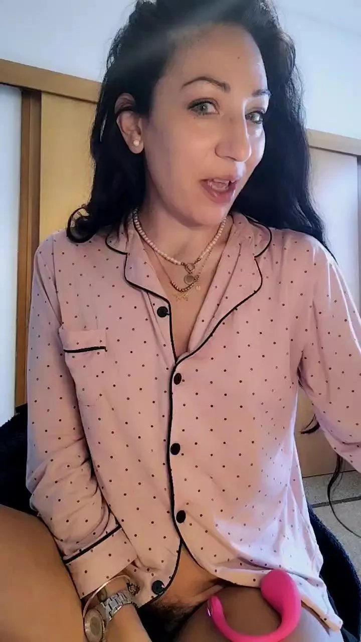 Offline GattaRossah on Cam4