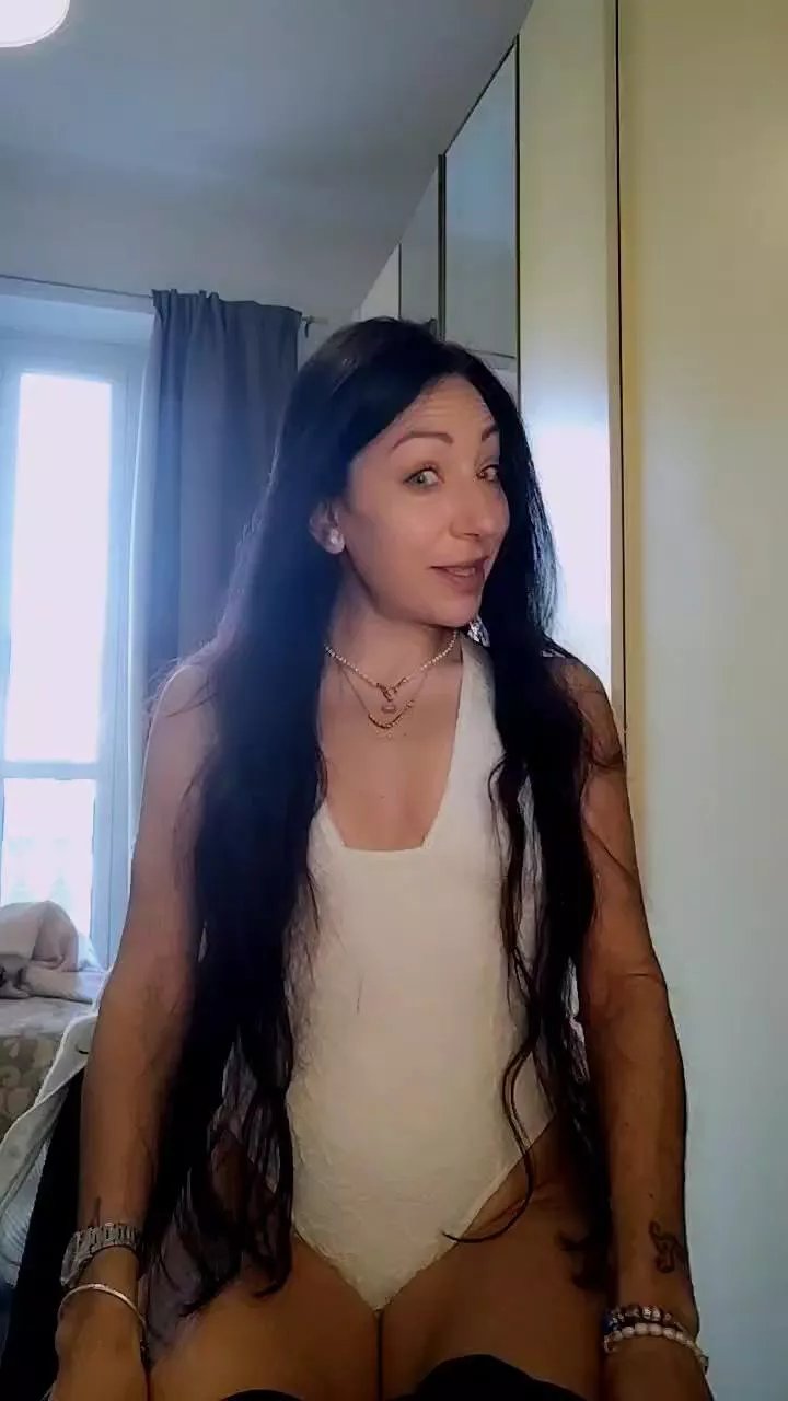 Offline GattaRossah on Cam4