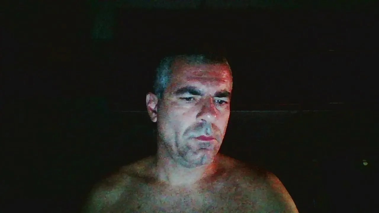 Offline ilmioo21 on Cam4