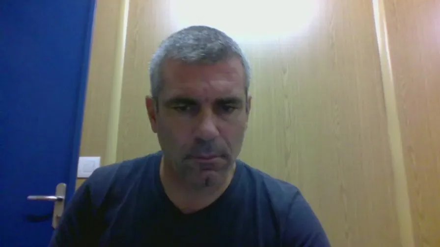 Offline ilmioo21 on Cam4