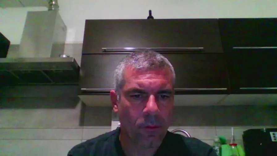 Offline ilmioo21 on Cam4