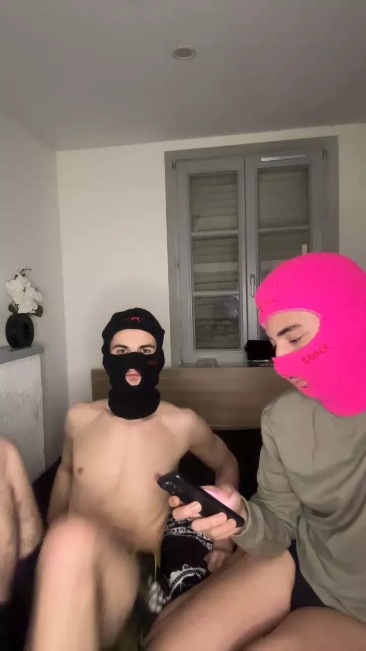 Offline pablo2762 on Cam4