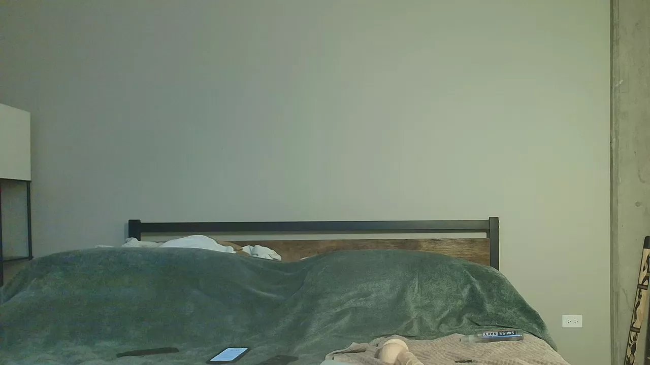 Offline takecontrhole on Cam4