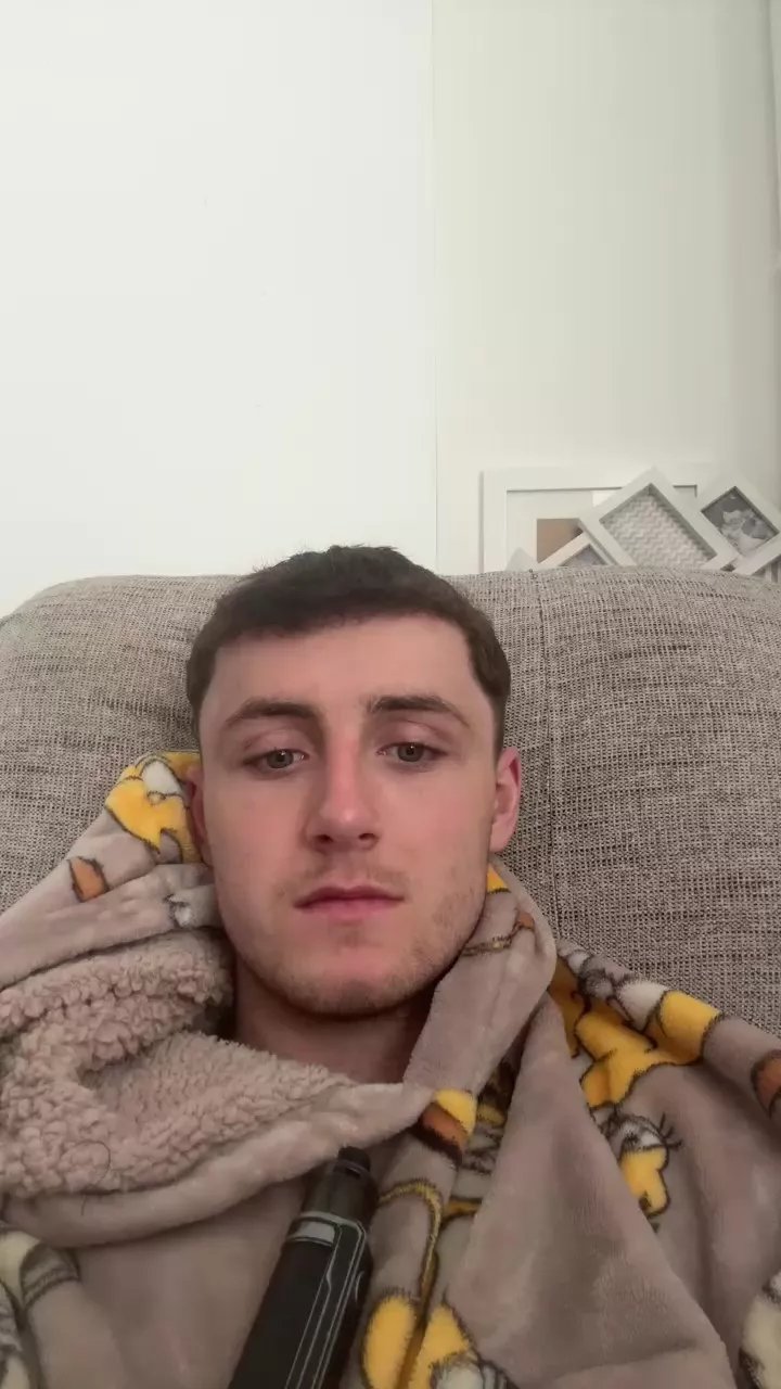 Offline Valleyboy200 on Cam4