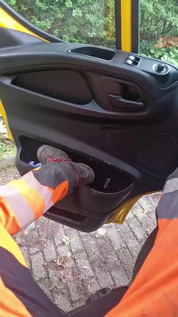 Offline Wiesencoltx on Cam4