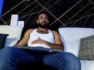 Offline benjamin_blazee on Flirt4Free