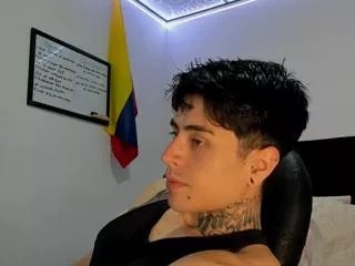 Offline drake_thomsoon on Flirt4Free