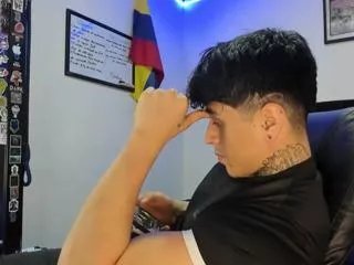 Offline drake_thomsoon on Flirt4Free