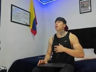 Offline drake_thomsoon on Flirt4Free