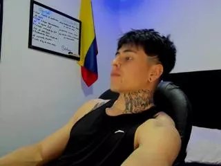 Offline drake_thomsoon on Flirt4Free