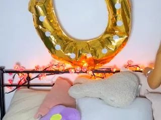 Private nikki_alman on Flirt4Free