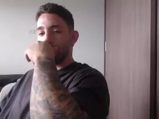 Offline thiago_thomspons on Flirt4Free