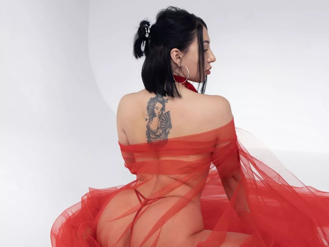 Offline AishaLeee on Streamate