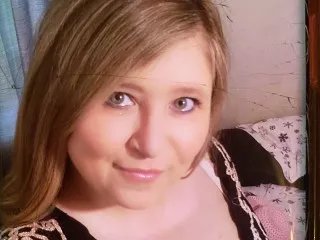 Offline AvaBlake18 on Streamate