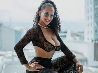 Offline EmmaFerrari on Streamate