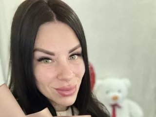 Offline IsabellaFoxxxy on Streamate