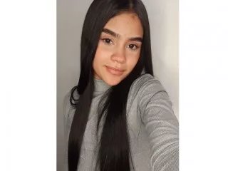 Offline RossieGray on Streamate