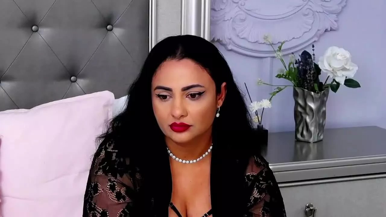 Offline ScarletBarnes on Streamray